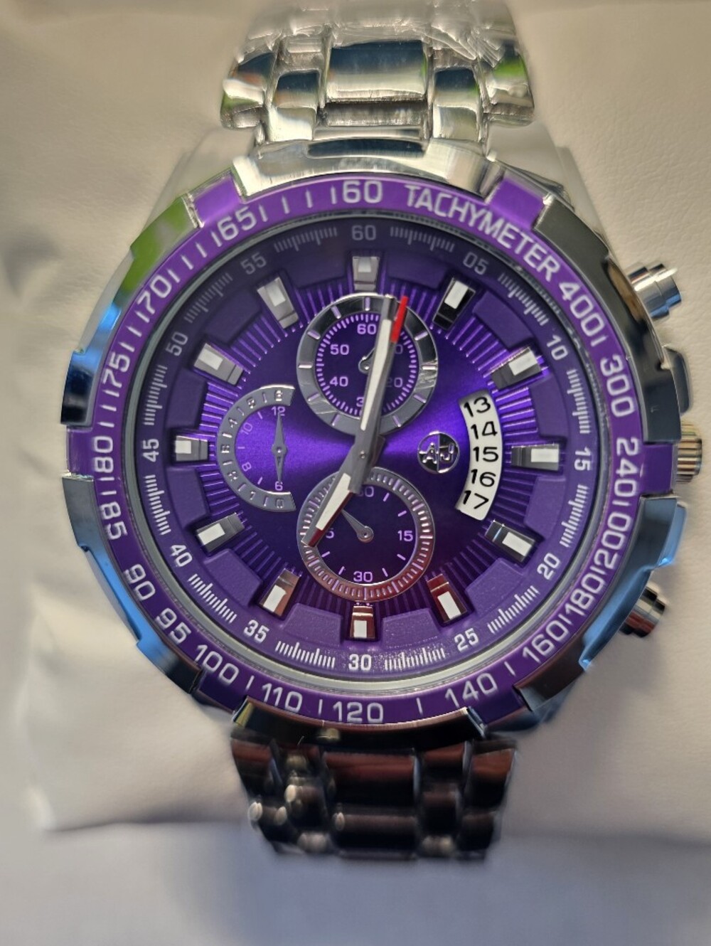 313. Men's Silver 45mm Quartz Watch With Purple Face And Bezel